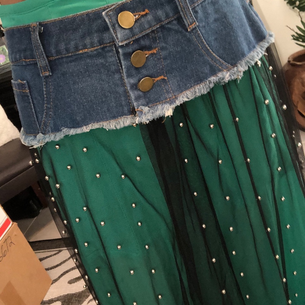BUNDLE of 3 Sheer Skirts, size 2 - Picture 6 of 8